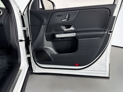 Certified 2026 Mercedes-Benz GLB 250 image 25