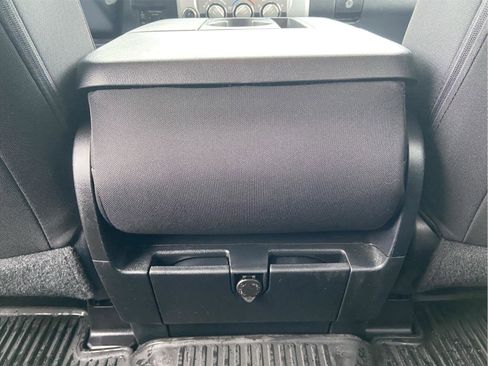 Used 2017 Toyota Tundra SR5 AWD/4WD image 62