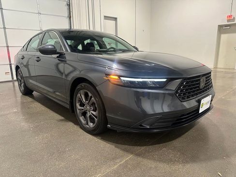 Used 2023 Honda Accord EX image 3