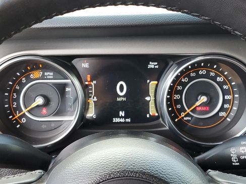 Used 2023 Jeep Wrangler Unlimited Sport AWD/4WD image 8
