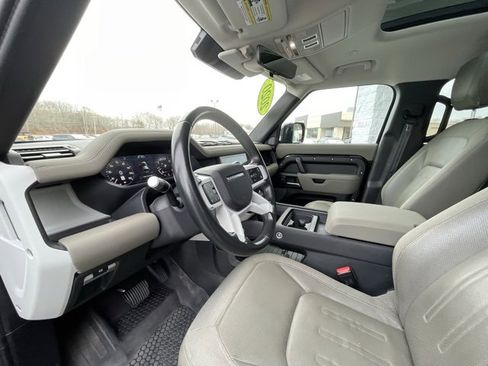 Used 2020 Land Rover Defender 110 S image 9