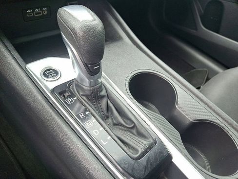 Used 2025 Nissan Altima 2.5 S FWD image 15