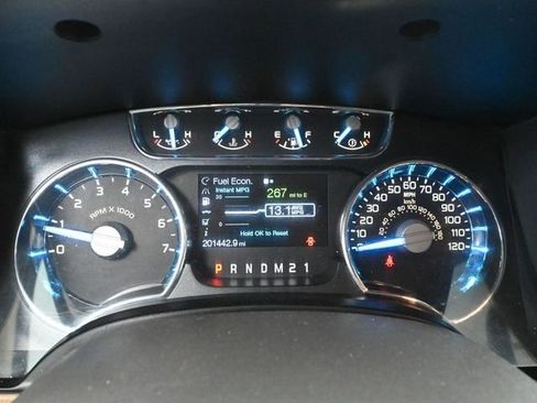 Used 2011 Ford F150 Lariat w/ Lariat Chrome Pkg image 28