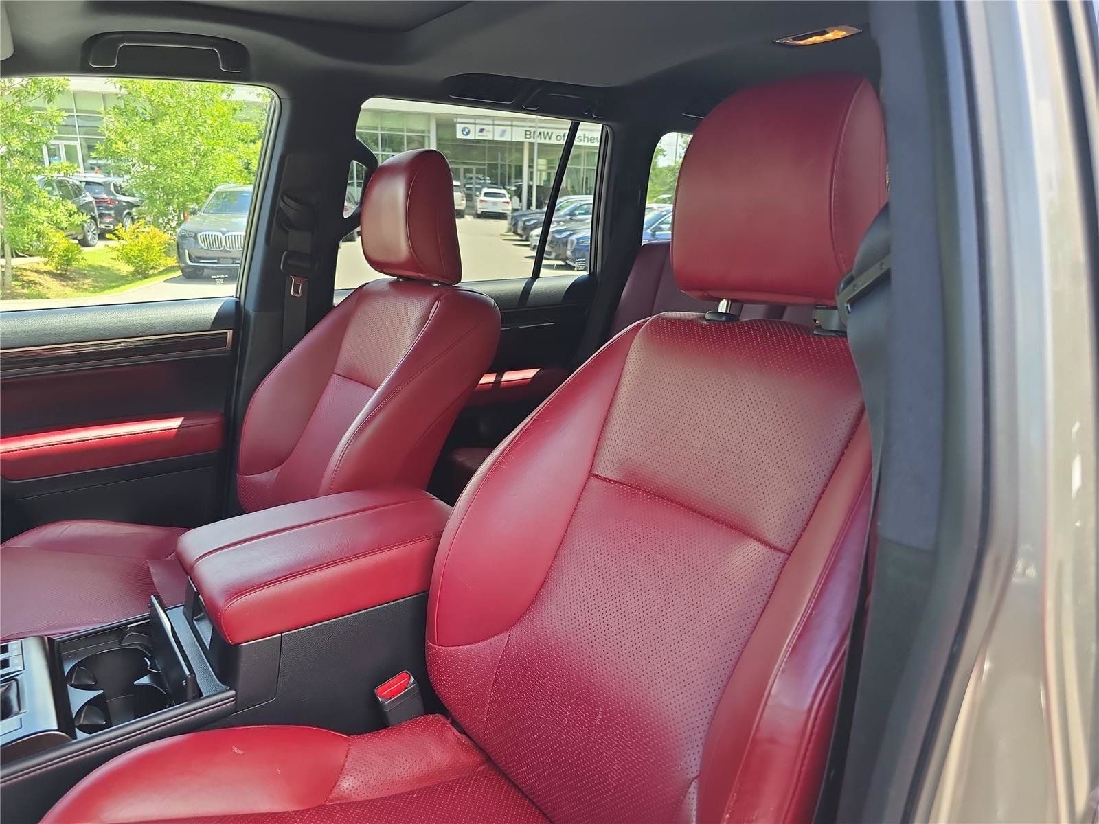 Used 2021 Lexus GX 460 Luxury w/ Accessory Package AWD/4WD image 20