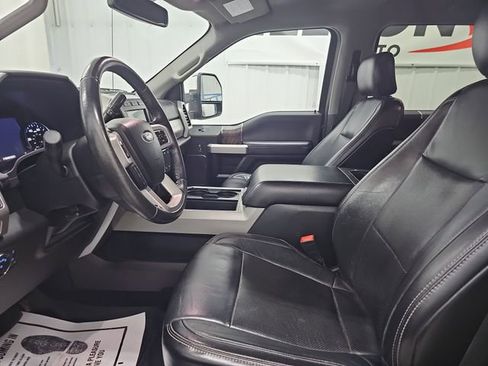 Used 2019 Ford F350 Lariat w/ Chrome Package image 37
