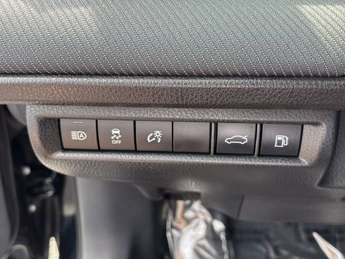 Used 2025 Toyota Camry SE w/ Convenience Package AWD/4WD image 27