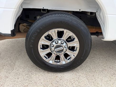 Used 2019 Ford F250 Lariat w/ Lariat Ultimate Package RWD image 13