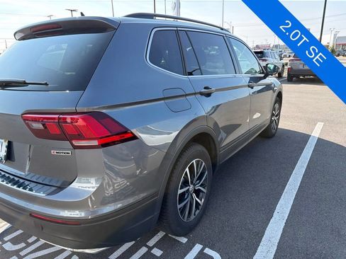 Used 2019 Volkswagen Tiguan SE AWD/4WD image 2