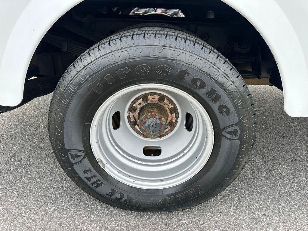Used 2008 Ford F350 XL RWD image 16