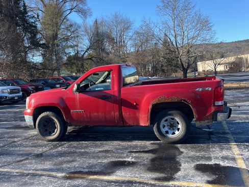 Used 2011 GMC Sierra 1500 W/T w/ Work Truck Plus Package image 8