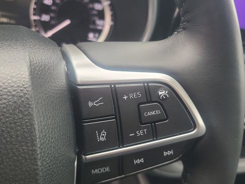 Used 2024 Toyota Highlander XSE image 27