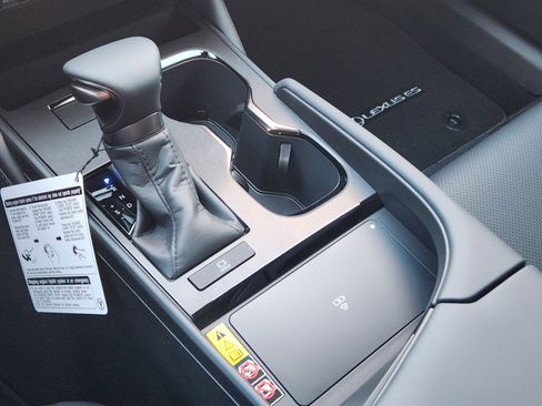 New 2025 Lexus ES 350 w/ Premium Package image 15