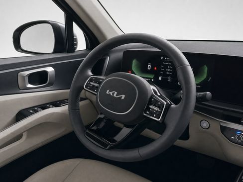 Used 2025 Kia Sorento S w/ Panoramic Sunroof Package FWD image 16