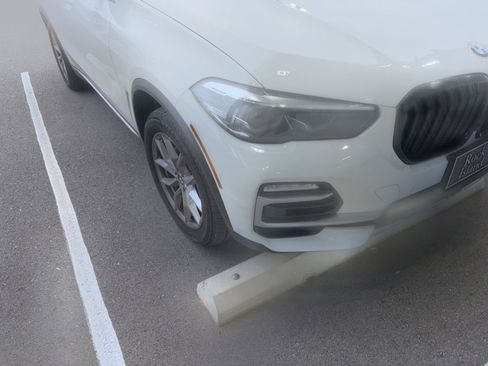 Used 2021 BMW X5 xDrive40i w/ Convenience Package image 2