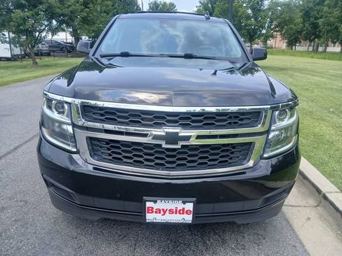 Used 2019 Chevrolet Suburban LT AWD/4WD image 7
