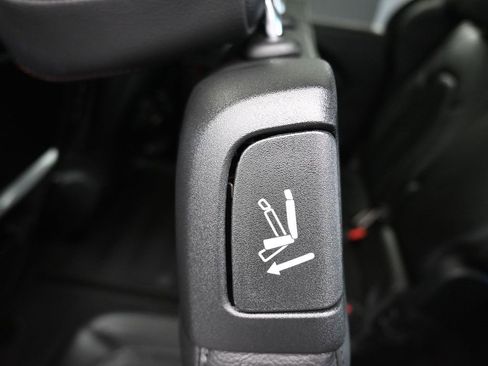 Used 2020 Chrysler Pacifica Touring-L image 45