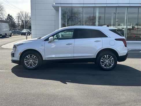 Certified 2022 Cadillac XT5 Premium Luxury image 10
