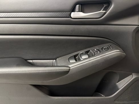 Used 2024 Nissan Altima 2.5 SV FWD image 22