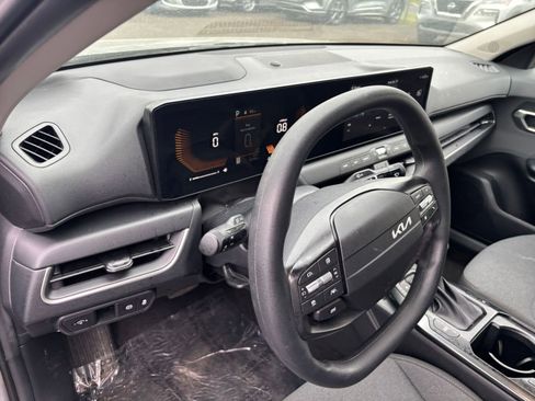 Used 2025 Kia K4 FWD image 29