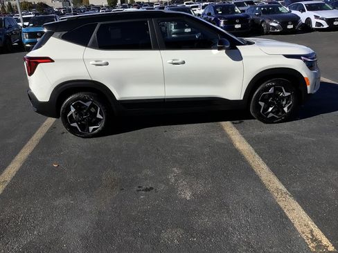 New 2026 Kia Seltos S image 6