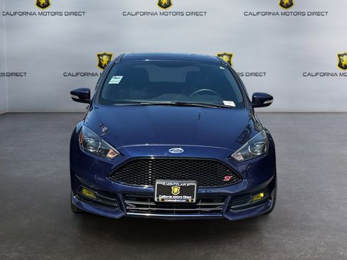 Used 2017 Ford Focus ST w/ Equipment Group 401A image 8