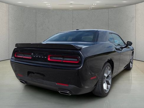 Certified 2022 Dodge Challenger GT RWD image 5