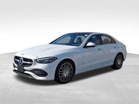 Used 2025 Mercedes-Benz C 300 4MATIC Sedan image 3