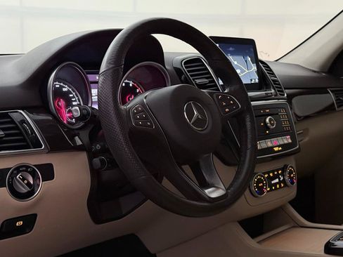 Used 2017 Mercedes-Benz GLE 350 4MATIC w/ Premium 1 Package image 19