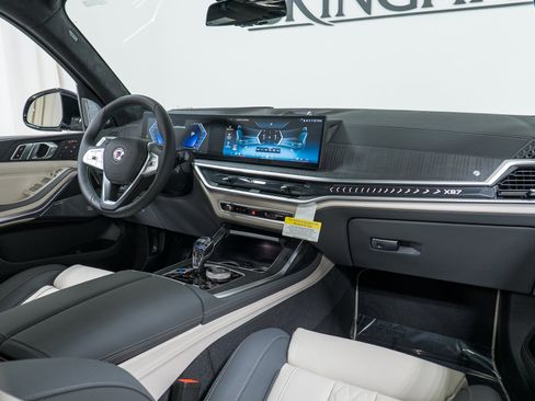New 2026 BMW ALPINA XB7 image 15