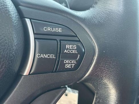 Used 2010 Acura TSX V6 Sedan image 18