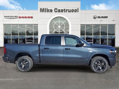 New 2026 RAM 1500 4x4 Crew Cab image 3