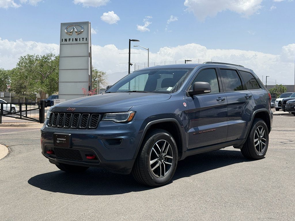Used 2019 Jeep Grand Cherokee Trailhawk w/ Trailhawk Luxury Group AWD/4WD image 1