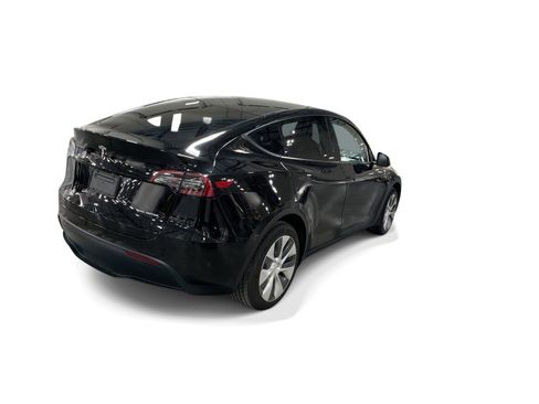 Certified 2023 Tesla Model Y Long Range AWD/4WD image 6
