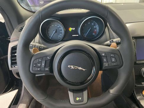 Used 2015 Jaguar F-TYPE R RWD image 17