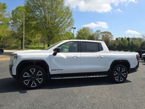New 2025 GMC Sierra EV Denali image 18