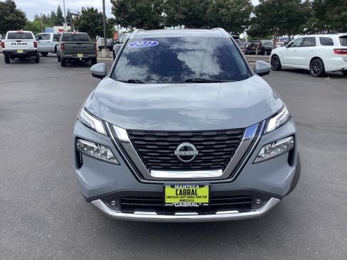 Used 2022 Nissan Rogue Platinum w/ Head-Up Display Package FWD image 4