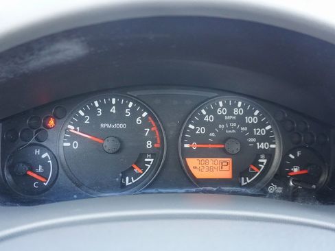 Used 2019 Nissan Frontier SV image 10