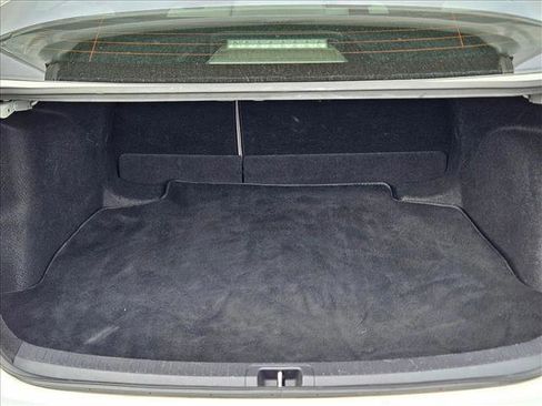 Used 2020 Toyota Corolla LE image 6