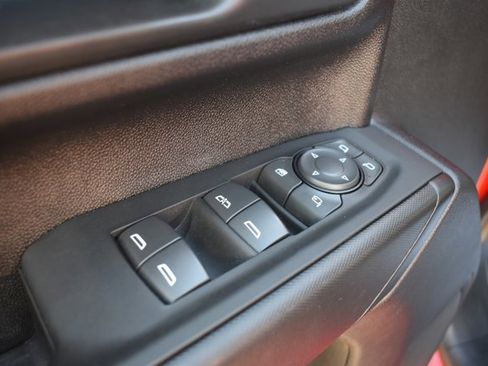 Used 2025 Chevrolet Silverado 2500 Custom w/ Custom Value Package image 15