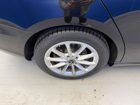 Used 2019 Mercedes-Benz A 220 4MATIC image 8