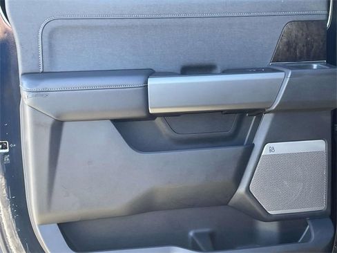 Certified 2025 Ford F250 Lariat w/ Lariat Ultimate Package image 9