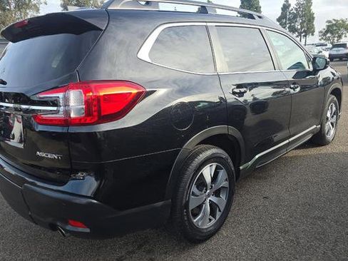 Used 2025 Subaru Ascent Premium AWD/4WD image 4