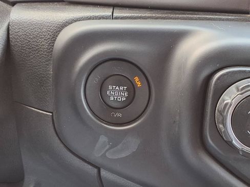 Used 2019 Jeep Wrangler Unlimited Sport S AWD/4WD image 15