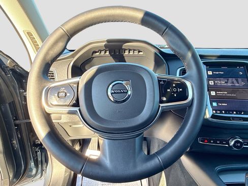 Used 2024 Volvo XC90 B5 Core w/ Climate Package image 39