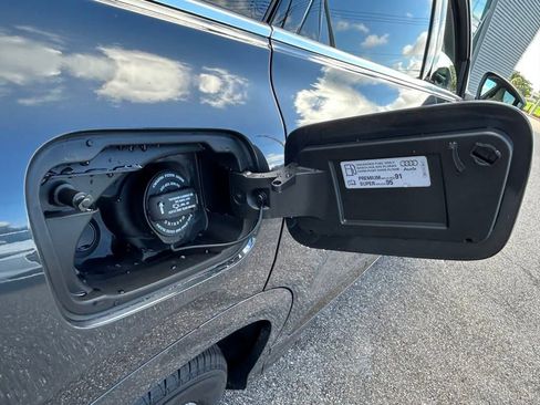 New 2025 Audi Q5 Premium Plus image 48