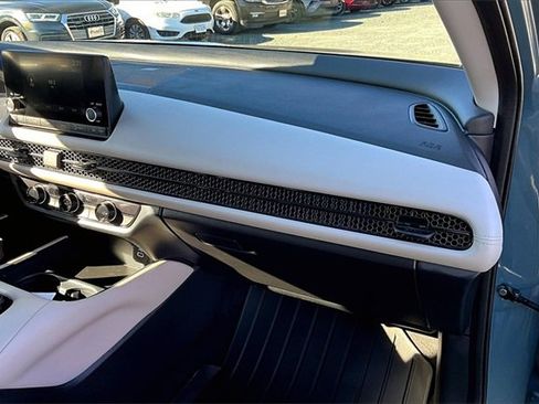 Used 2023 Honda HR-V LX image 23