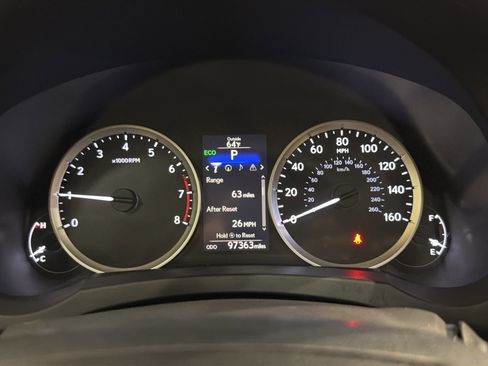 Used 2014 Lexus IS 350 w/ Luxury Package w/Brown Wood RWD image 33