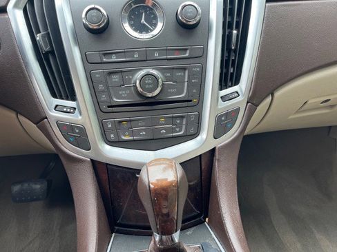 Used 2010 Cadillac SRX Luxury image 65