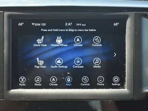Used 2020 Chrysler Pacifica Touring-L FWD image 25
