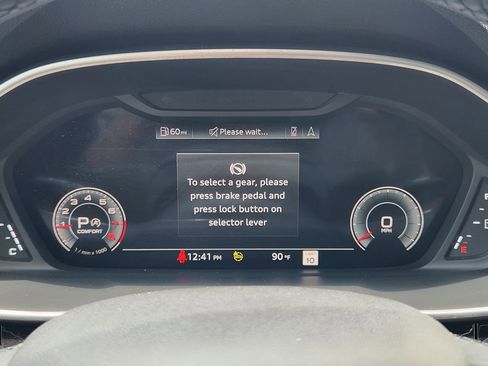 Certified 2024 Audi Q3 2.0T Premium Plus w/ Premium Plus Package AWD/4WD image 20